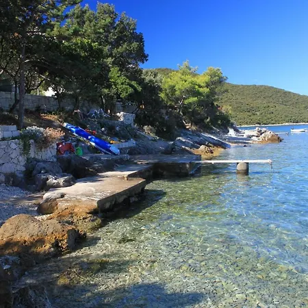 Apartment Apartments By The Sea Tri Zala, Korcula - 556 Zrnovo