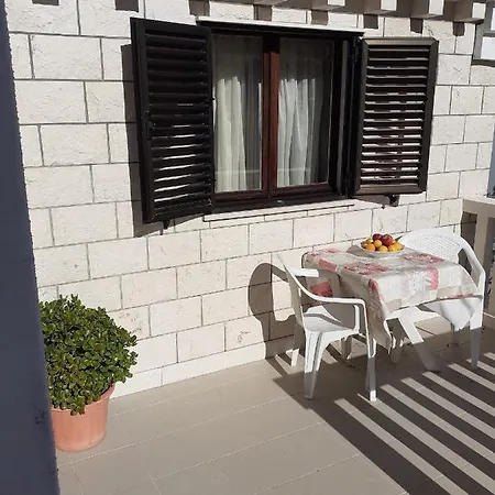 Apartment Apartments By The Sea Tri Zala, Korcula - 556