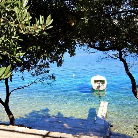 Apartment Apartments By The Sea Tri Zala, Korcula - 556 *