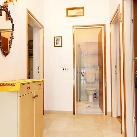 Apartment Apartments By The Sea Tri Zala, Korcula - 556