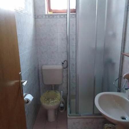 Apartments By The Sea Tri Zala, Korcula - 556 Zrnovo