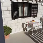 Διαμέρισμα By The Sea Tri Zala, Korcula - 556