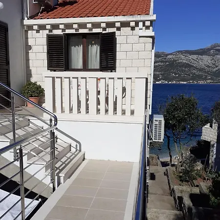 By The Sea Tri Zala, Korcula - 556