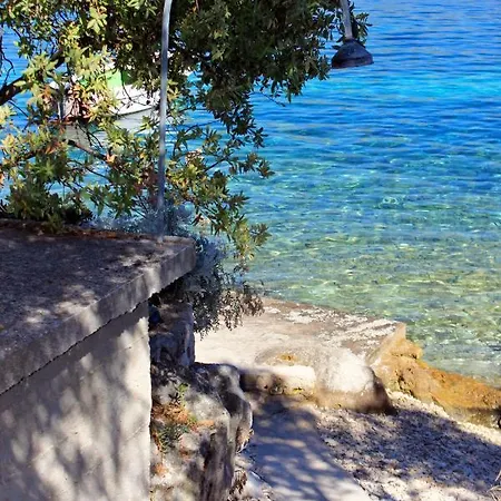 Apartments By The Sea Tri Zala, Korcula - 556 Apartment